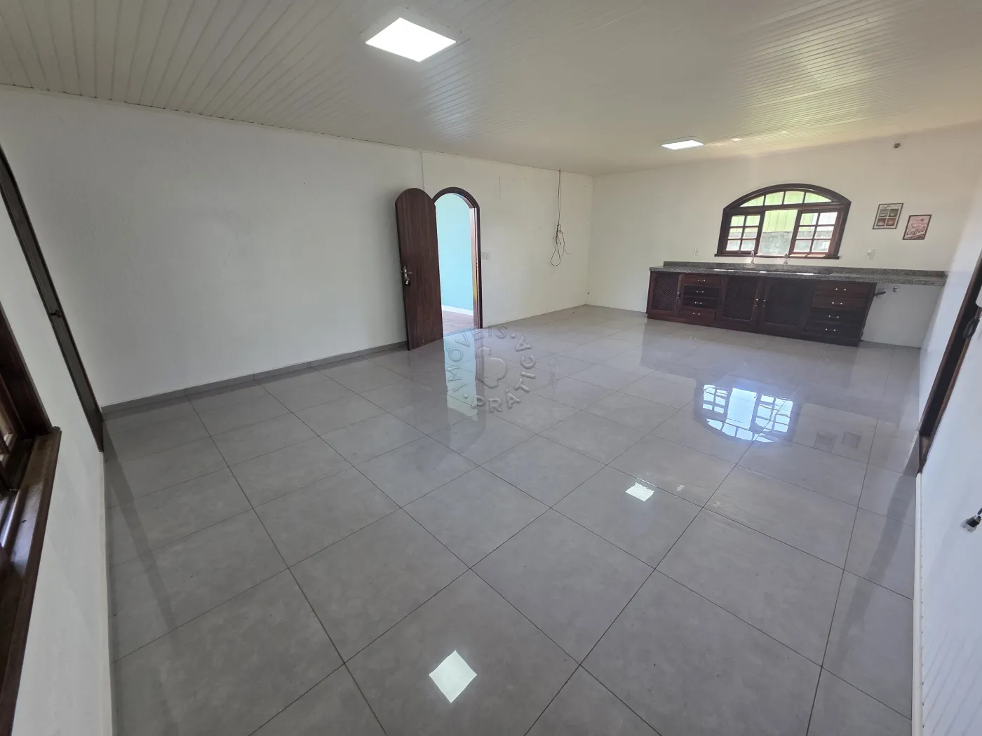 Alugar Casa / Padrão em Castro R$ 2.800,00 - Foto 6