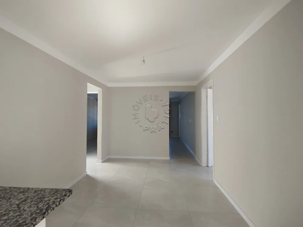 Alugar Casa / Padr&atilde;o em Castro R$ 1.500,00 - Foto 6
