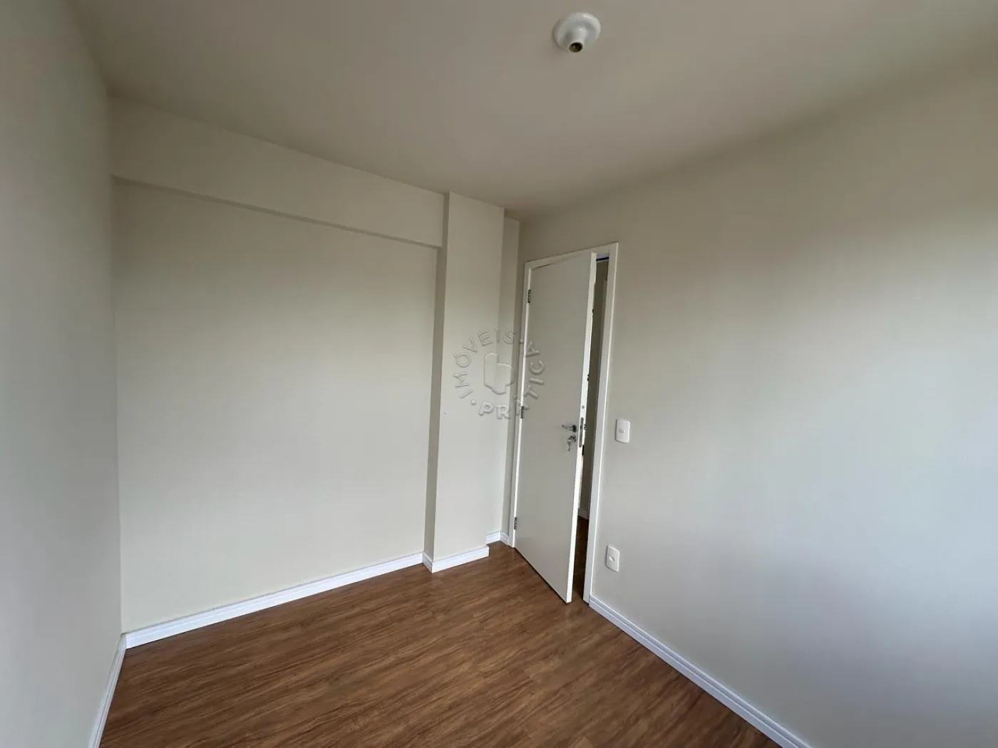 Comprar Apartamento / Padrão em Castro R$ 180.000,00 - Foto 6
