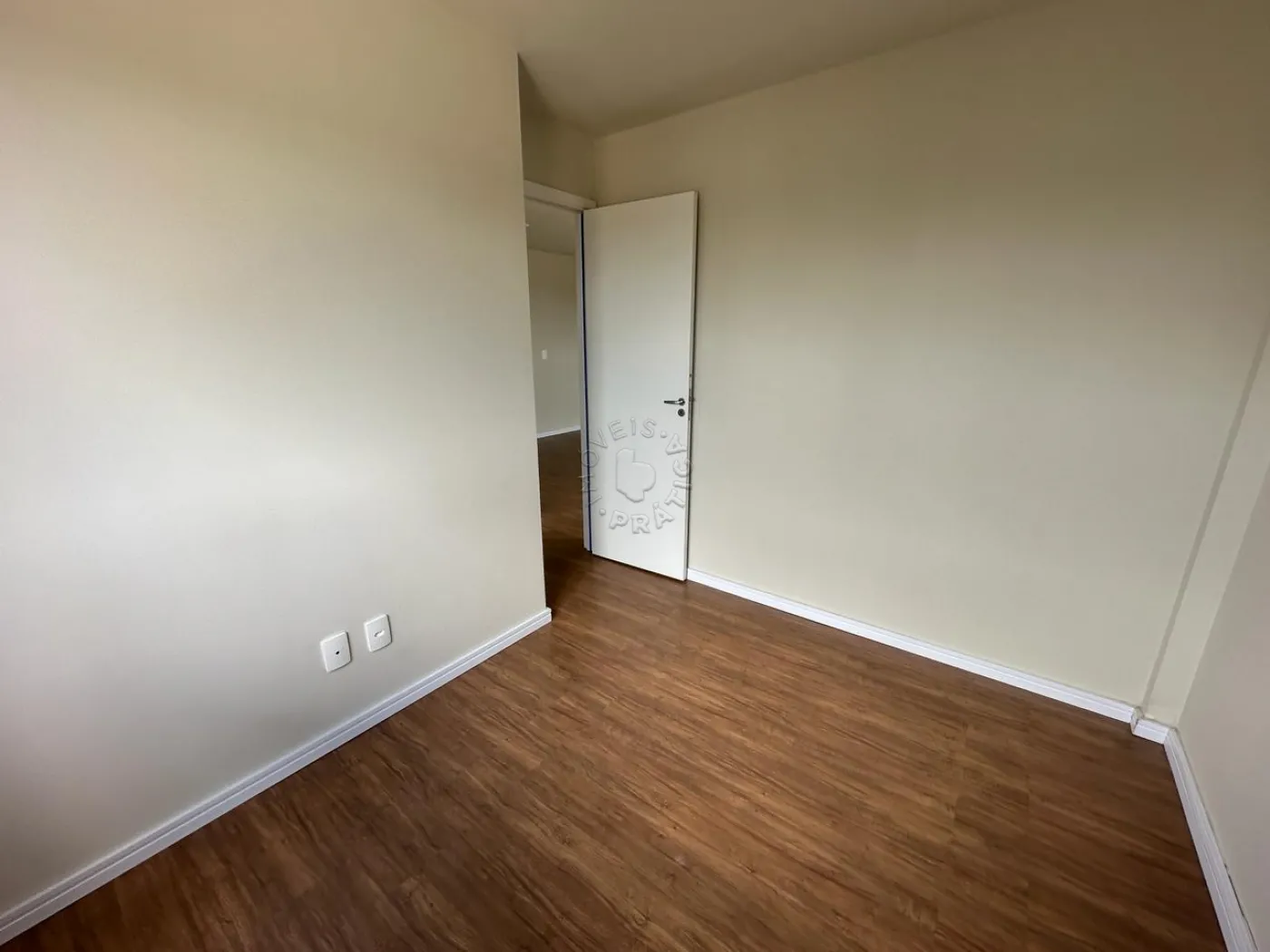 Comprar Apartamento / Padrão em Castro R$ 180.000,00 - Foto 8