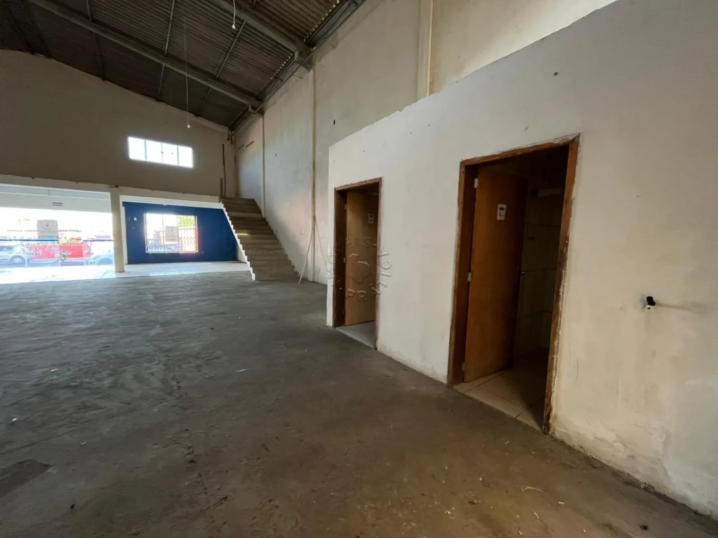 Alugar Comercial / BarracãoGalpão em Castro R$ 5.000,00 - Foto 7