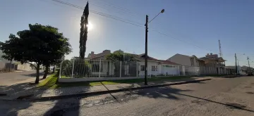 Alugar Casa / Padrão em Castro. apenas R$ 1.300.000,00