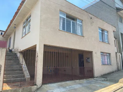 Alugar Casa / Sobrado em Castro. apenas R$ 380.000,00